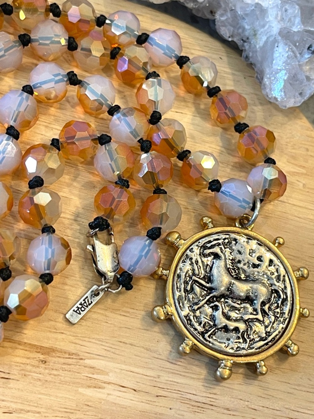 🌑ZARA Horse Coin Pendant Knotted Faceted Glass Beaded Necklace 24”🌑 - Picture 2 of 4